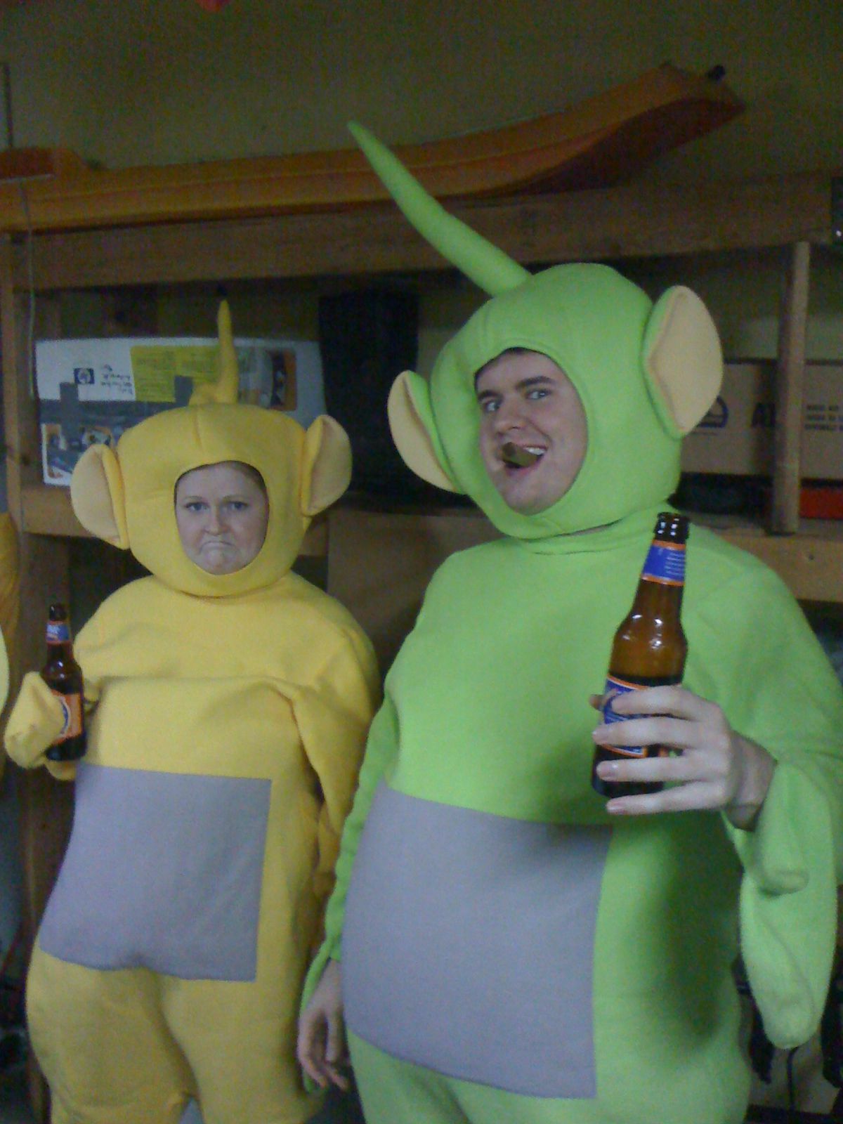 Fri Oct 23 2009 22:36:34 GMT+0000 (Coordinated Universal Time), Apple iPhone