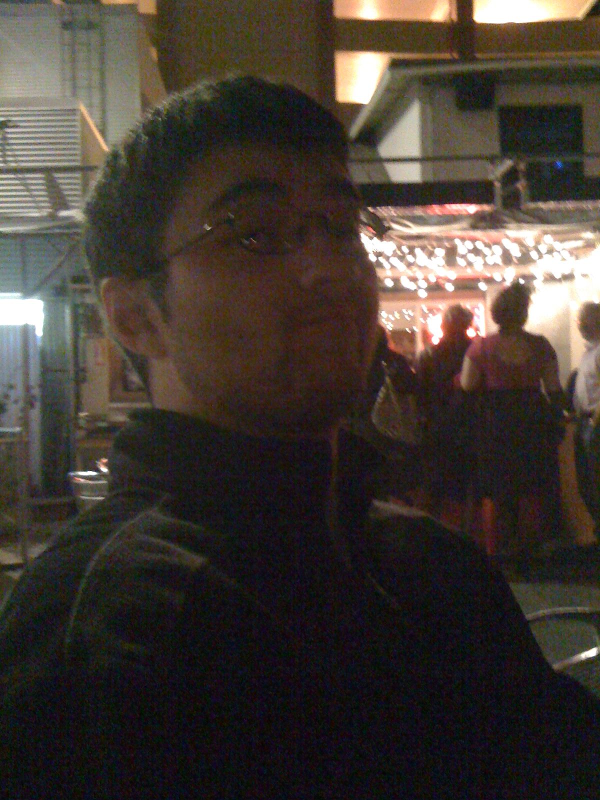 Sat Oct 17 2009 23:51:07 GMT+0000 (Coordinated Universal Time), Apple iPhone