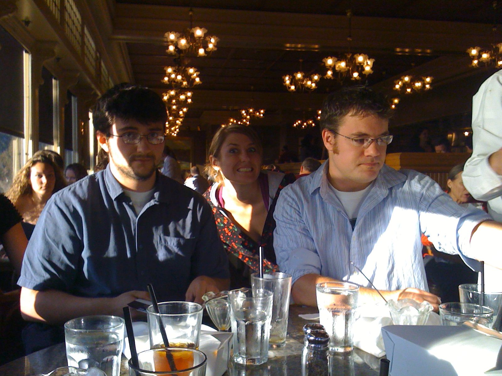 Sat Sep 19 2009 18:24:14 GMT+0000 (Coordinated Universal Time), Apple iPhone