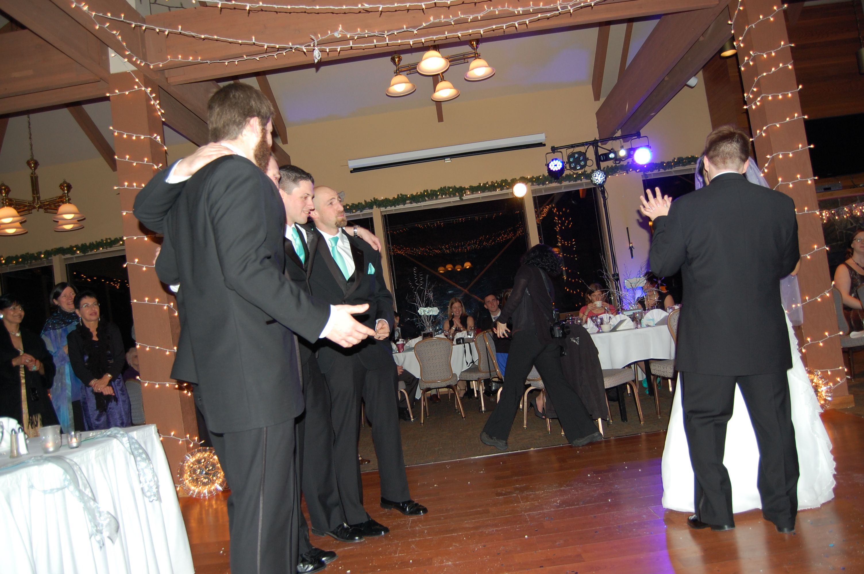 Thu Dec 29 2011 20:10:37 GMT+0000 (Coordinated Universal Time), NIKON CORPORATION NIKON D40