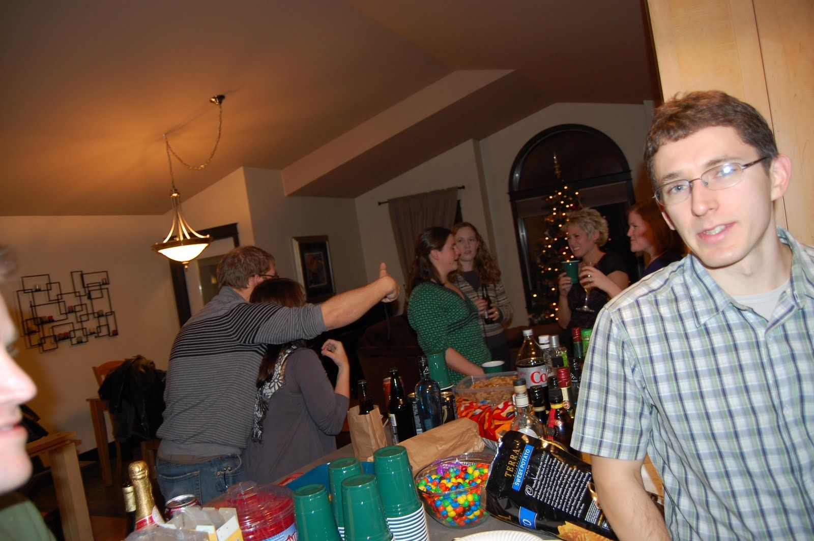 Fri Dec 31 2010 21:59:54 GMT+0000 (Coordinated Universal Time), NIKON CORPORATION NIKON D40